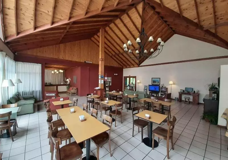 هتل Austral Ushuaia