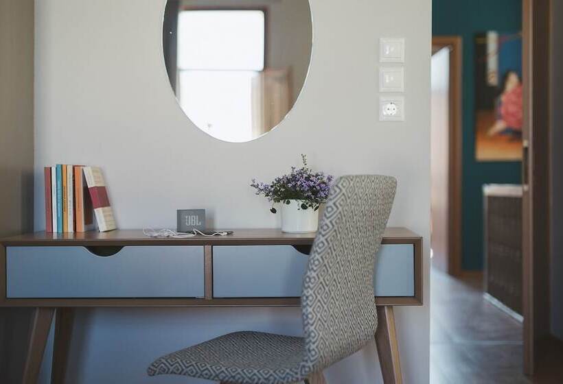 בית מלון כפרי Bluebell Luxury Suites