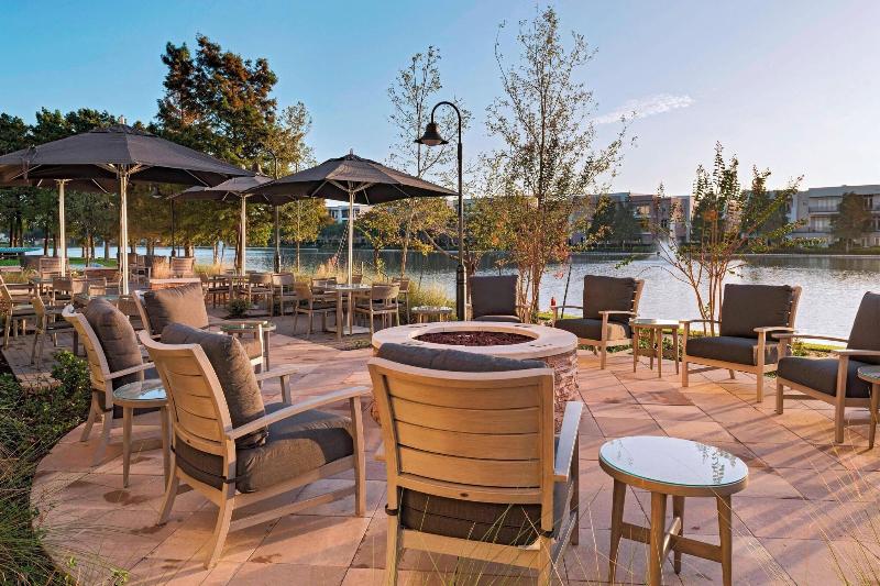 Отель Courtyard By Marriott Houston Sugar Land/lake Pointe