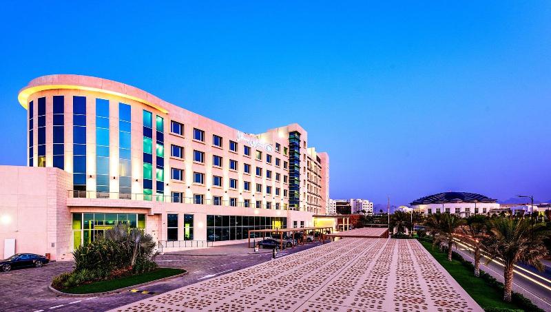 هتل Crowne Plaza Muscat Ocec, An Ihg