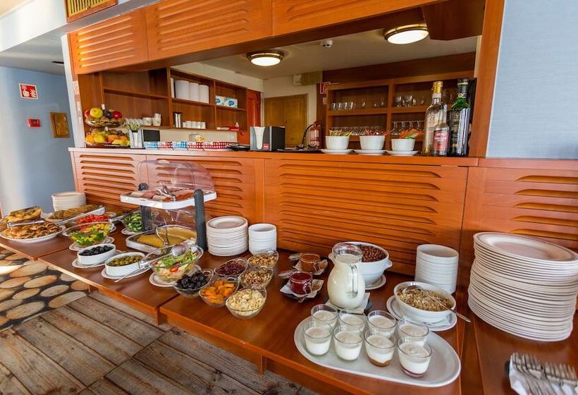 בית מלון כפרי Grand Jules Boat