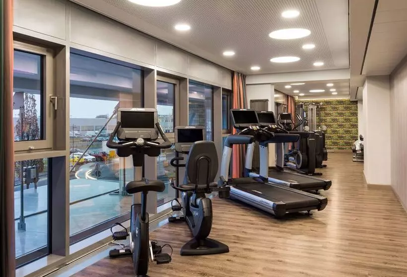 هتل Hyatt Place Frankfurt Airport