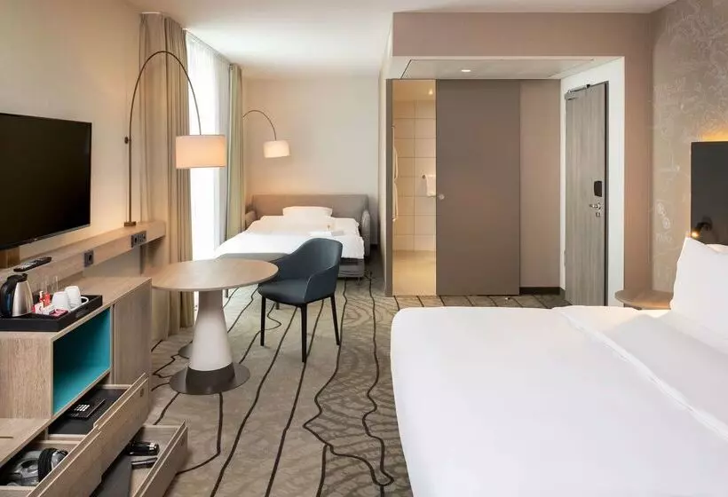 هتل Hyatt Place Frankfurt Airport