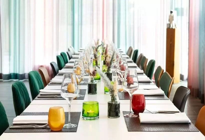 هتل Hyatt Place Frankfurt Airport