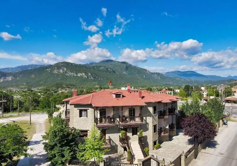 Hotelli Guesthouse Iridanos