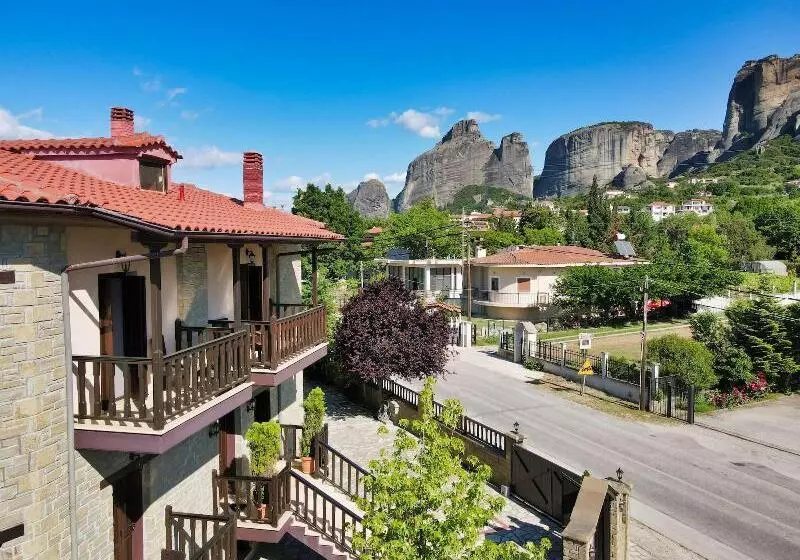 Hotelli Guesthouse Iridanos