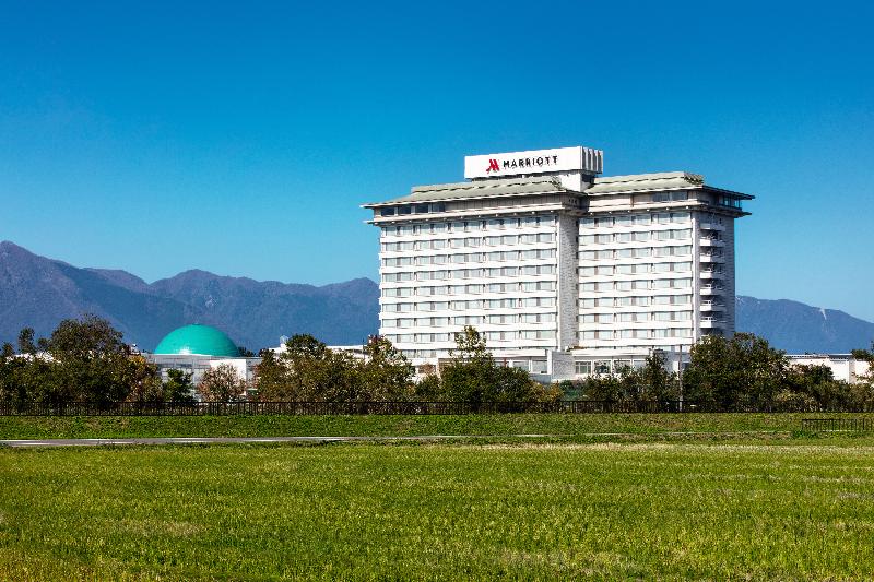 בית מלון כפרי Lake Biwa Marriott