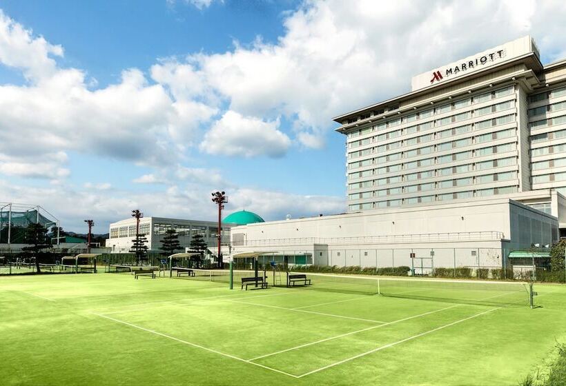 בית מלון כפרי Lake Biwa Marriott