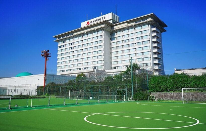 בית מלון כפרי Lake Biwa Marriott