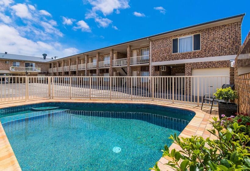 فندق على الطريق Richmond Motor Inn