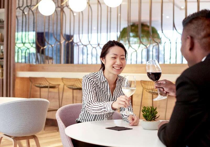 Novotel London Heathrow Airport T1 T2 And T3