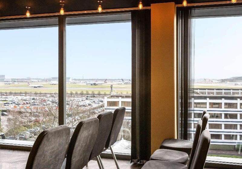 Novotel London Heathrow Airport T1 T2 And T3