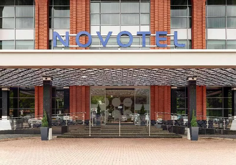Novotel London Heathrow Airport T1 T2 And T3