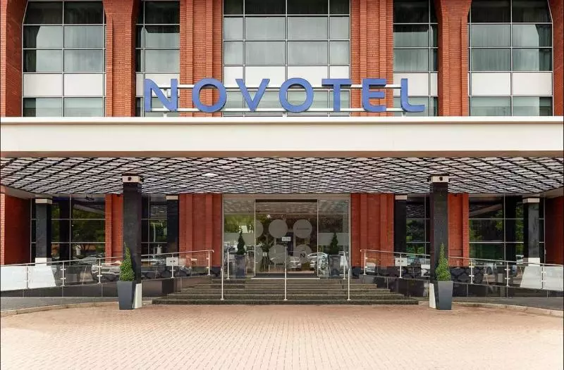 Novotel London Heathrow Airport T1 T2 And T3