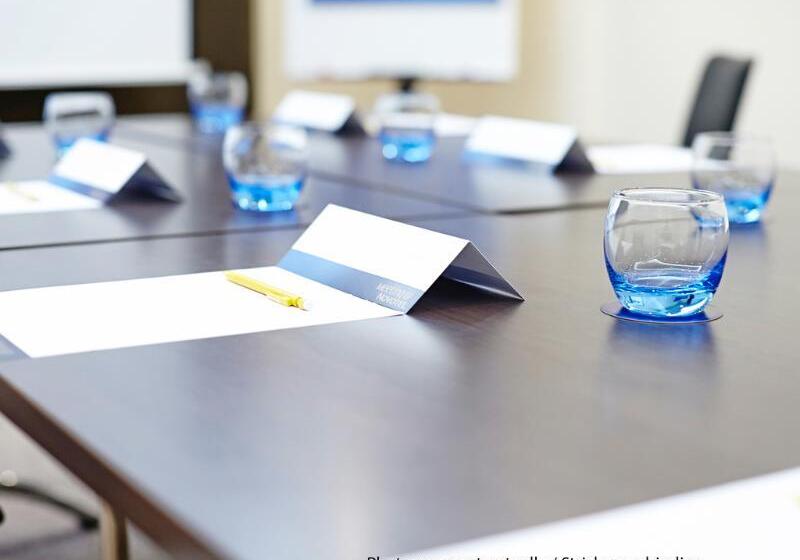 Novotel London Heathrow Airport T1 T2 And T3