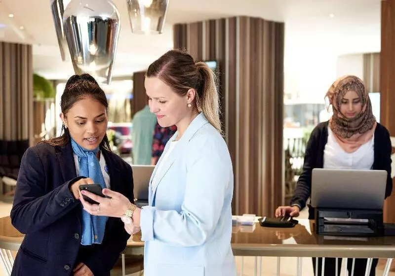 Novotel London Heathrow Airport T1 T2 And T3