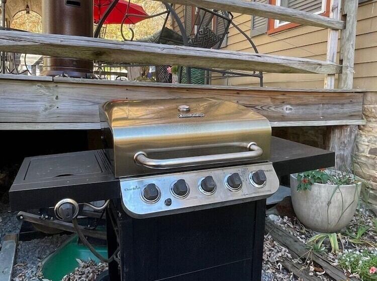 The Olde Mill Inn Bed & Breakfast