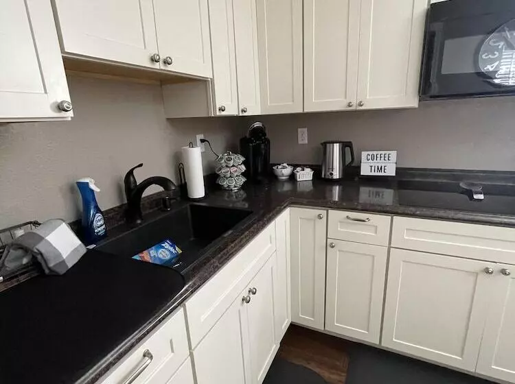 The Olde Mill Inn Bed & Breakfast