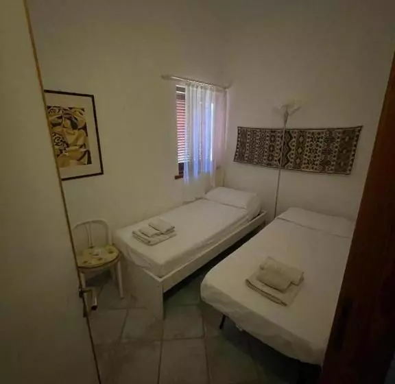 Porto Coda Cavallo Salina Bamba