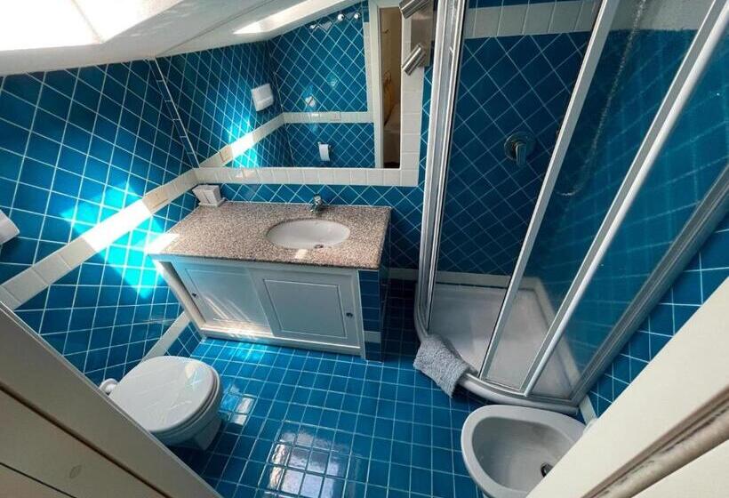 Porto Coda Cavallo Salina Bamba