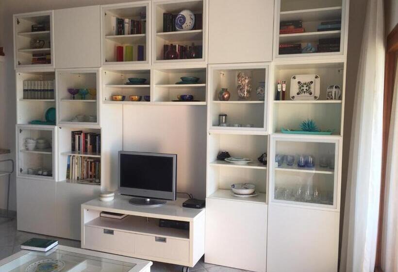 Porto Coda Cavallo Salina Bamba