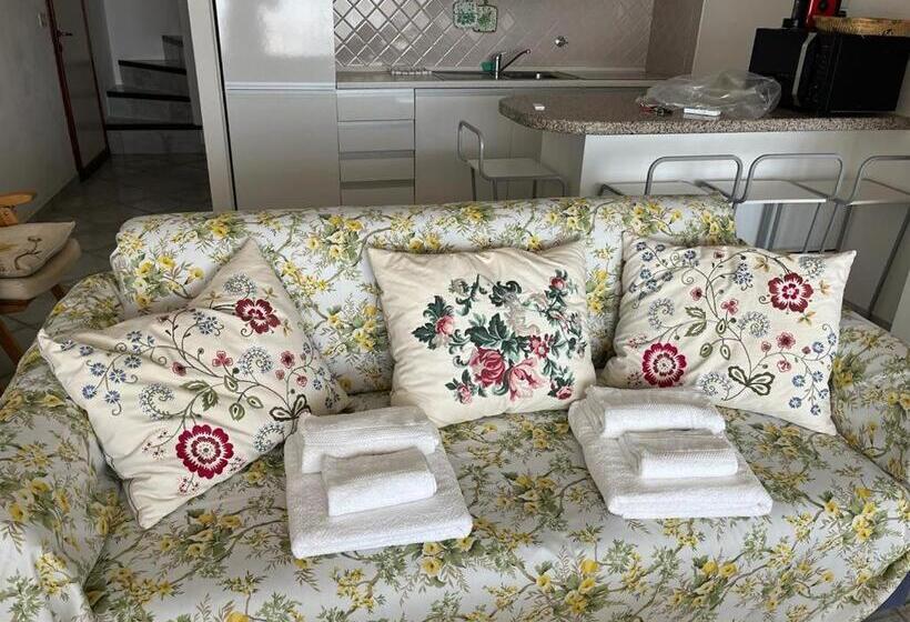 Porto Coda Cavallo Salina Bamba