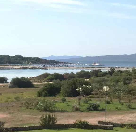 Porto Coda Cavallo Salina Bamba