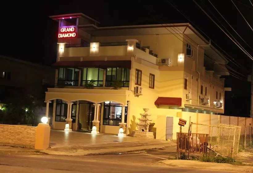 Grand Diamond Hotel Suites Trinidad