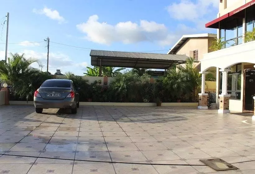 Grand Diamond Hotel Suites Trinidad