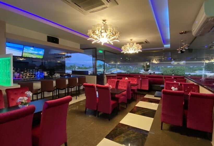 Grand Diamond Hotel Suites Trinidad