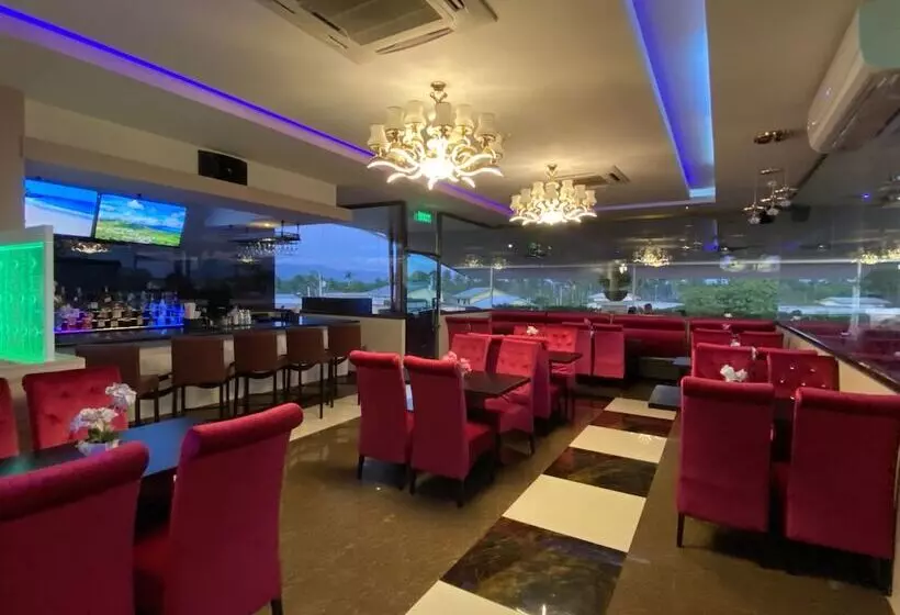 Grand Diamond Hotel Suites Trinidad