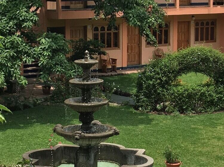 Grand Hotel Panajachel