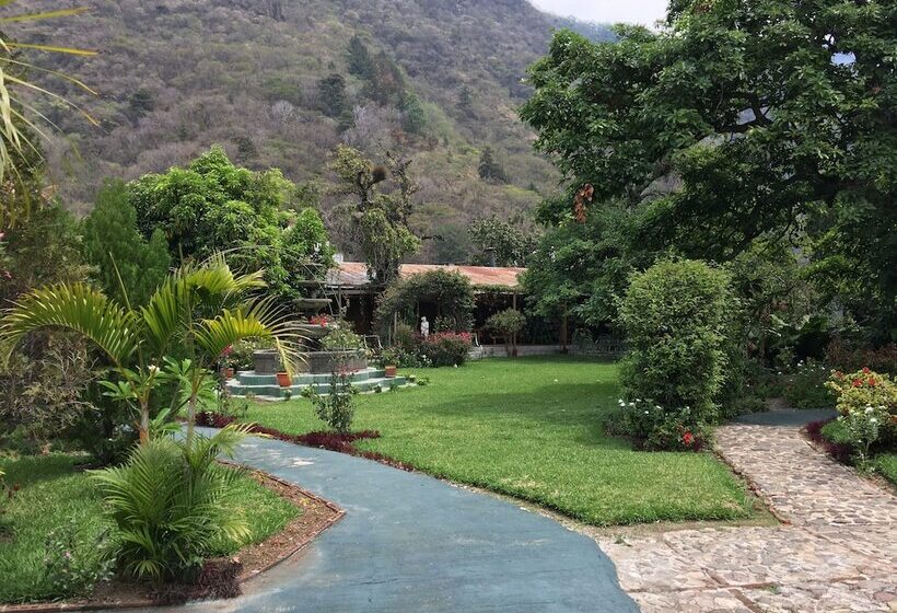 Grand Hotel Panajachel