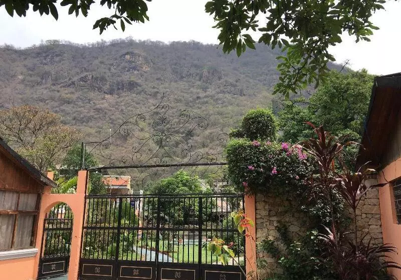Grand Hotel Panajachel