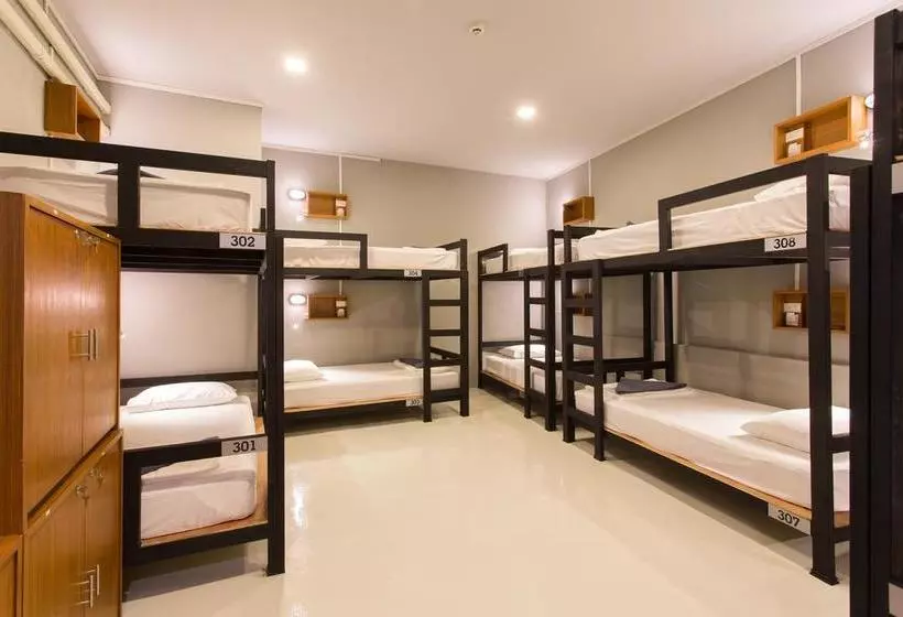 Holiday Station Hostel