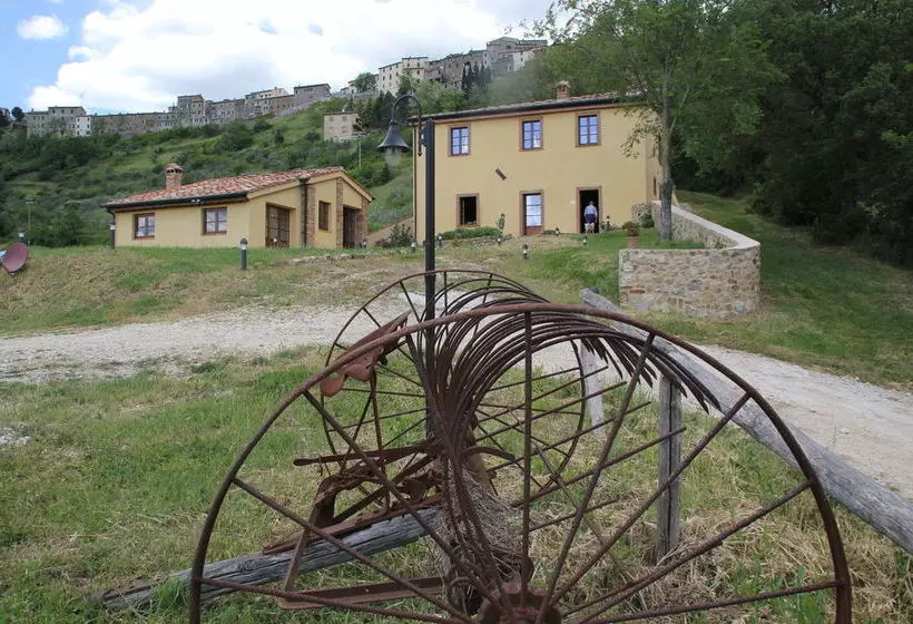 ホテル Agriturismo I Pianali