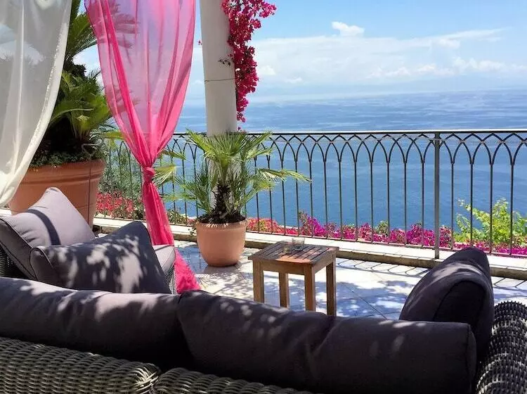 Hotelli B&b I Limoni