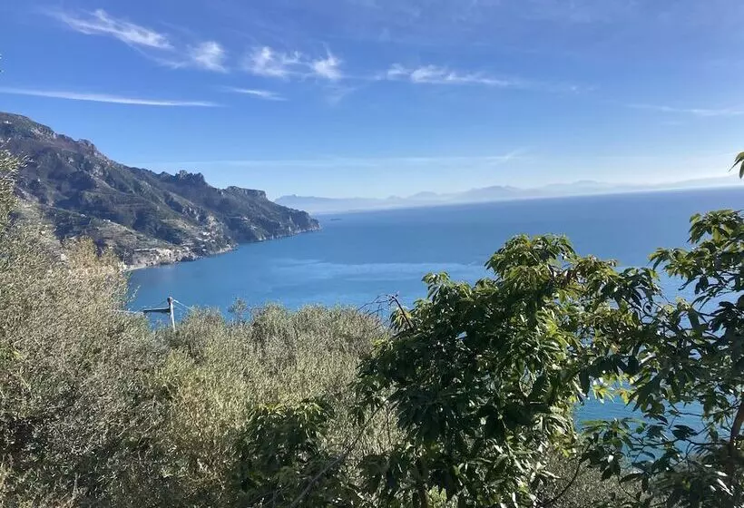 Hotelli B&b I Limoni