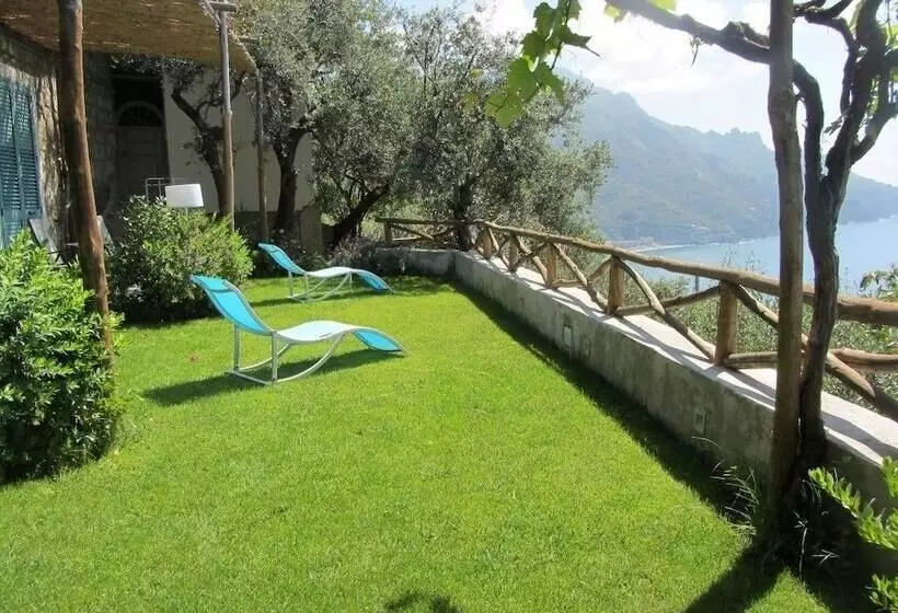 Hotelli B&b I Limoni