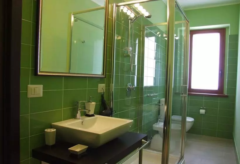 هتل B&b Neapolis