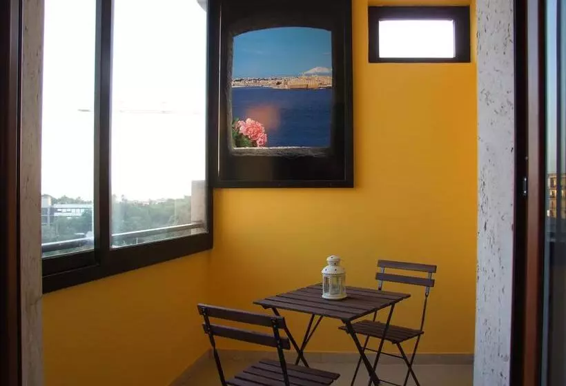 هتل B&b Neapolis