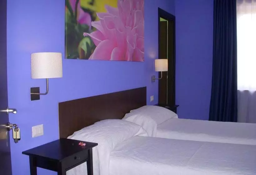 هتل B&b Neapolis