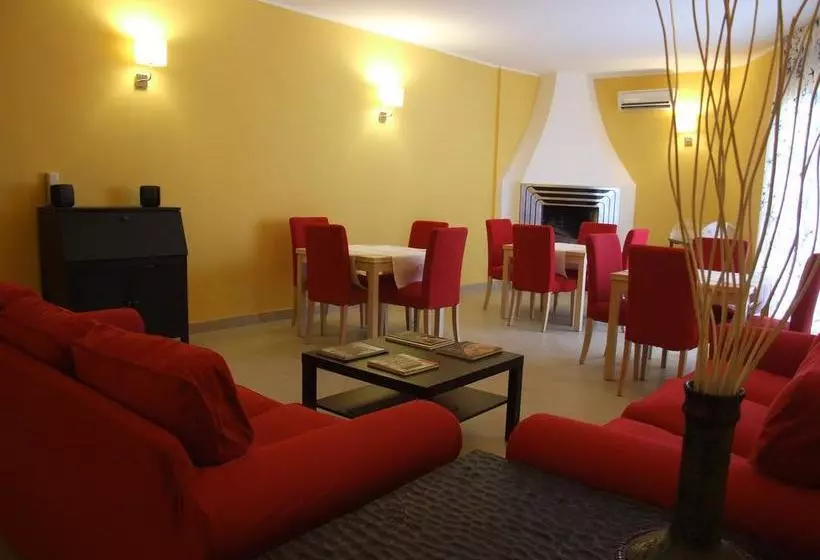هتل B&b Neapolis