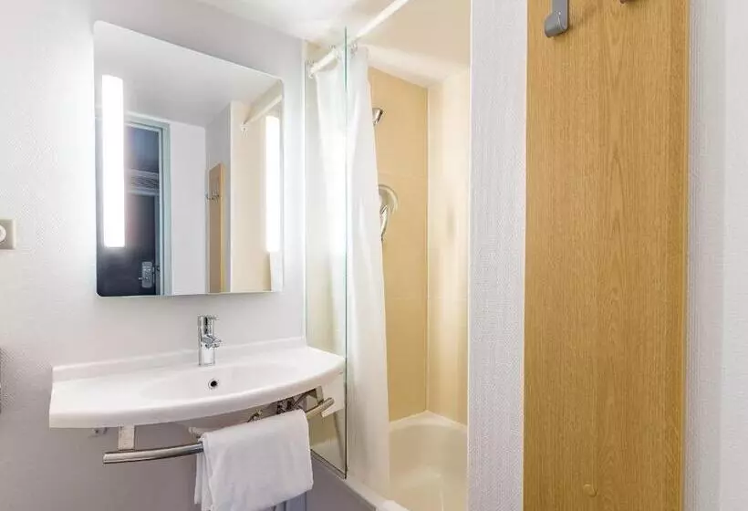 B&b Hotel Tours Nord 1 Val De Loire