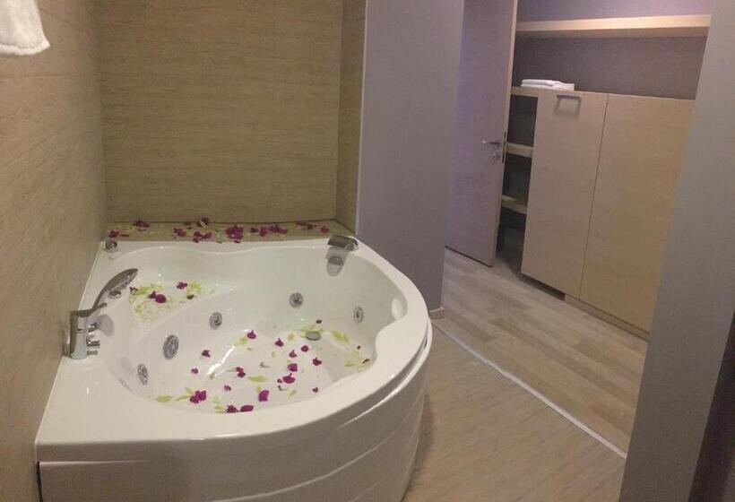 هتل Boutique Suite Mim A