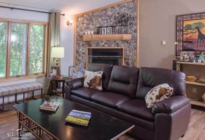 Hotelli Meadow Lake View Bed And Breakfast