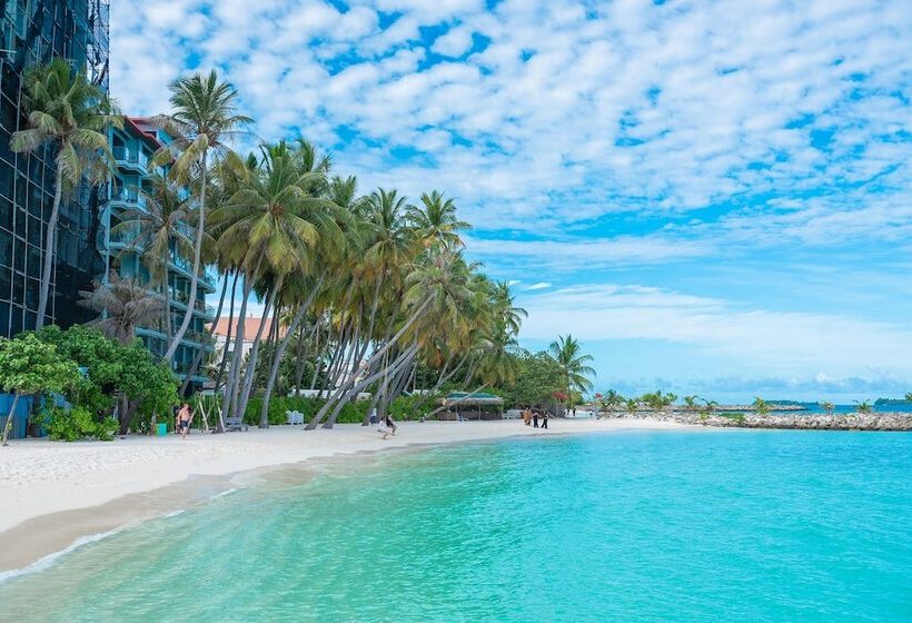 هتل Select Village Maafushi