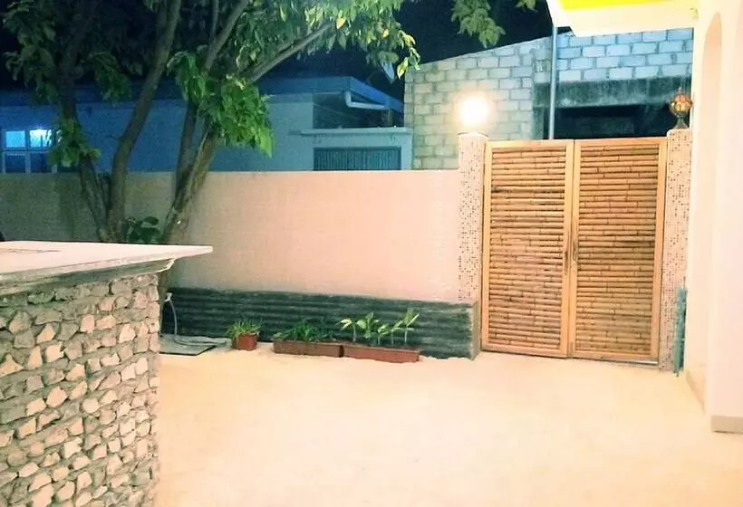 هتل Select Village Maafushi