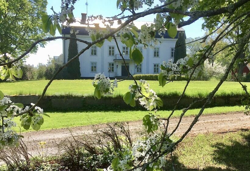 בית מלון כפרי Wallby Säteri