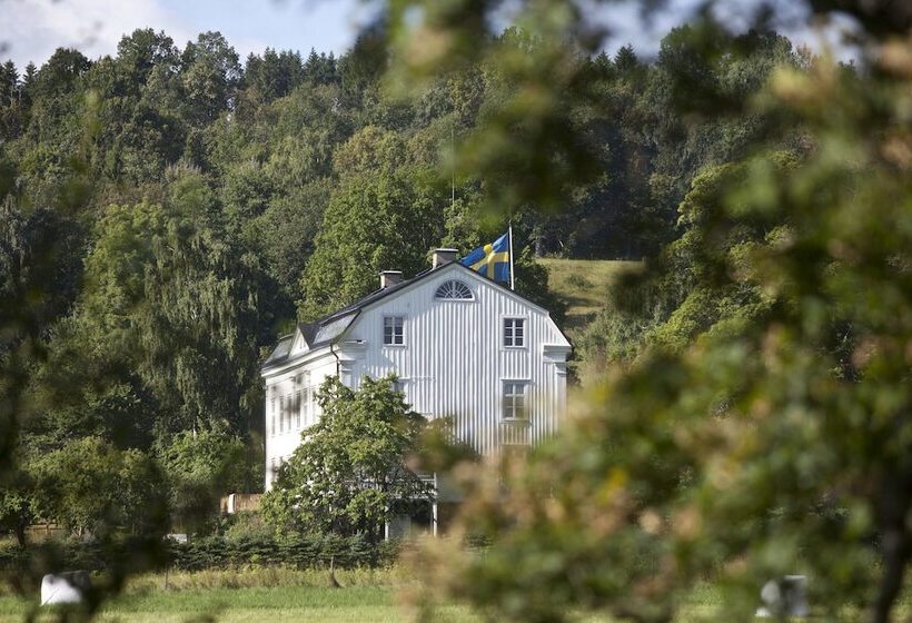 בית מלון כפרי Wallby Säteri